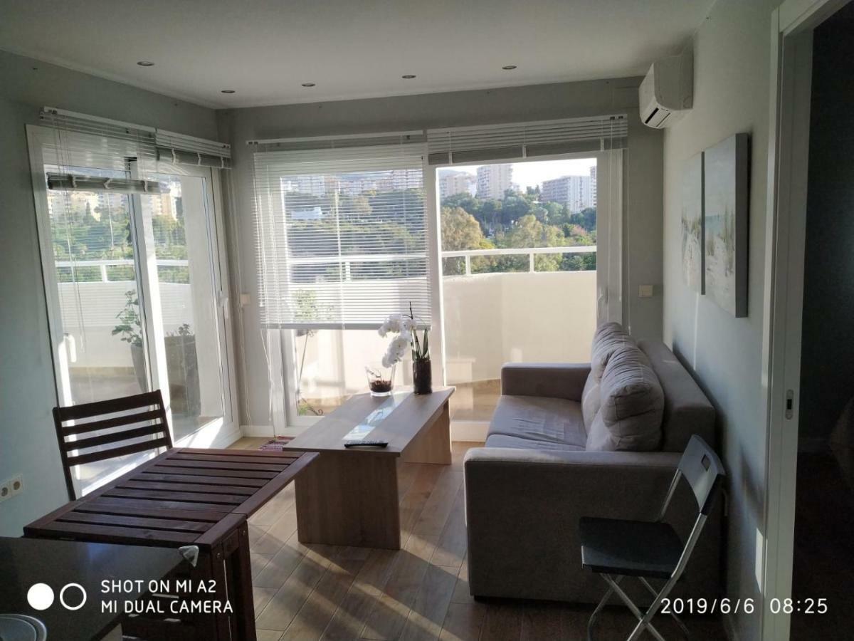 Benalbeach Jr Suite Málaga Exteriör bild