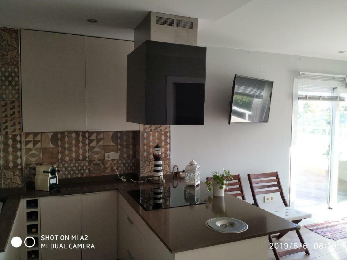 Benalbeach Jr Suite Málaga Exteriör bild