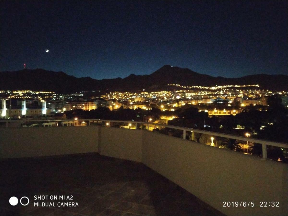 Benalbeach Jr Suite Málaga Exteriör bild