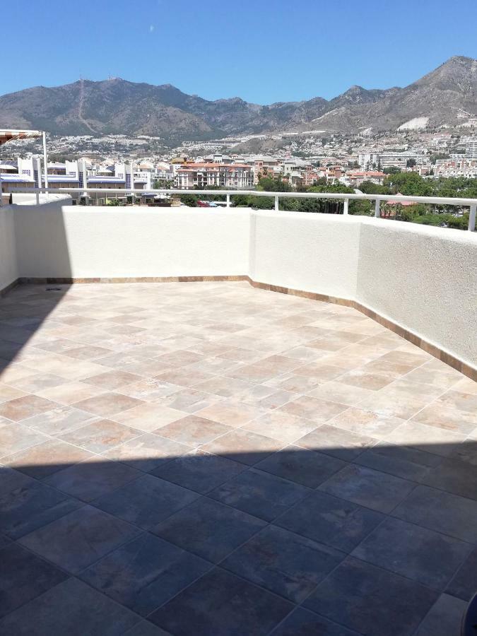 Benalbeach Jr Suite Málaga Exteriör bild