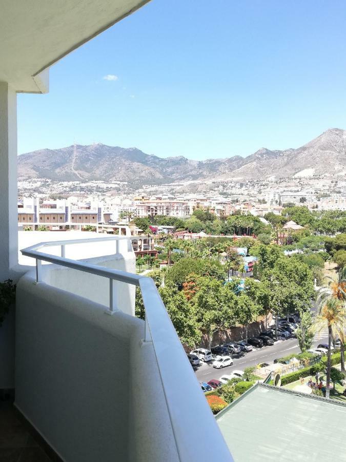Benalbeach Jr Suite Málaga Exteriör bild